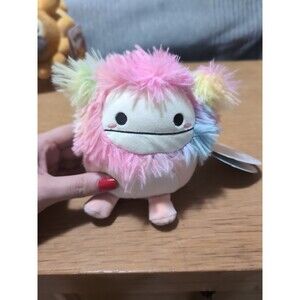 Squishmallows Diane 5" Peach Bigfoot